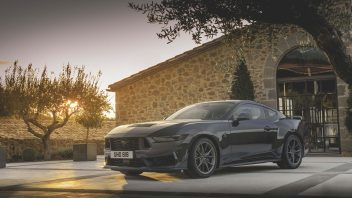 2024_ford_mustang_dark_horse_-1-352x198.jpg
